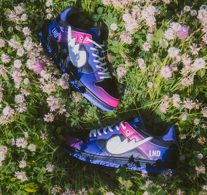 1 OF 1 - ,,Legends Never Die'' Sneakers